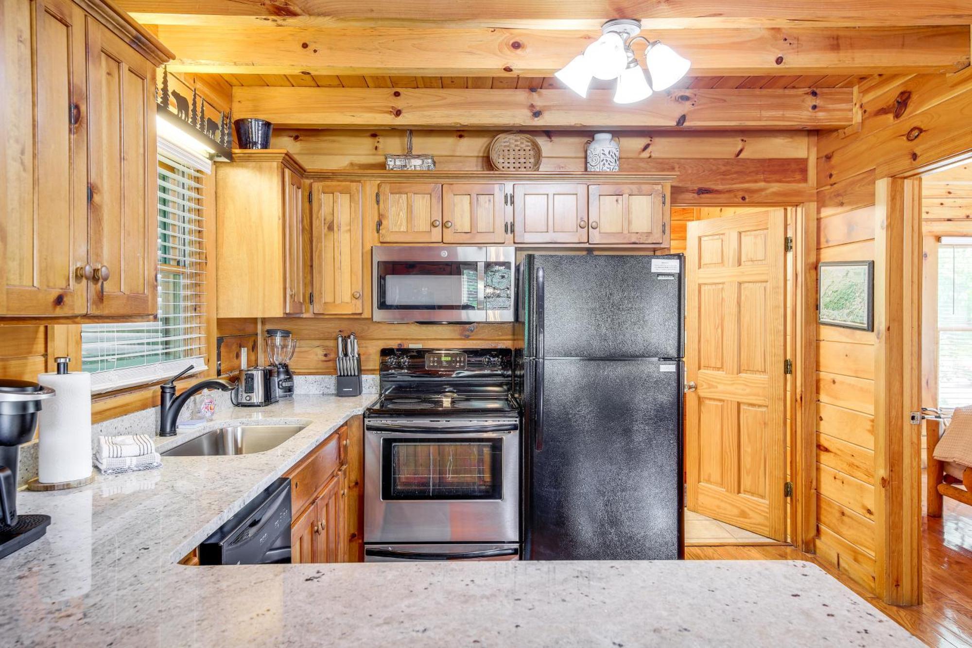 Pigeon Forge Cabin Premier Location And Hot Tub Экстерьер фото